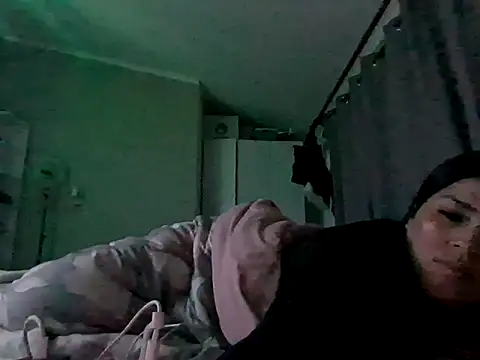 Denisutra777's Live XXX Chat