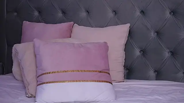 LucyAddisonn Live XXX chat