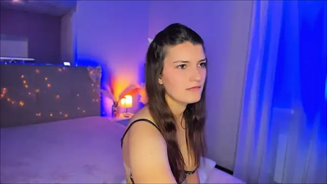 Laura_Leee élő XXX-chatje