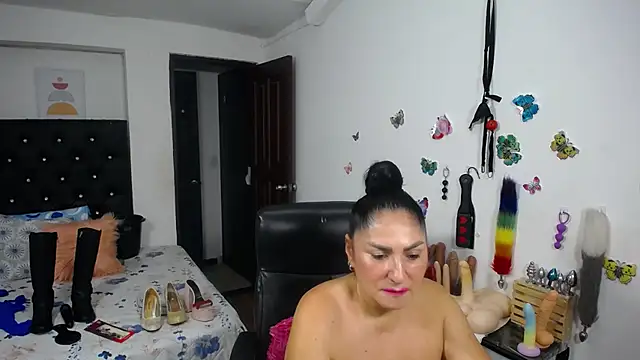 mature_bigboobs10 即時 XXX 聊天