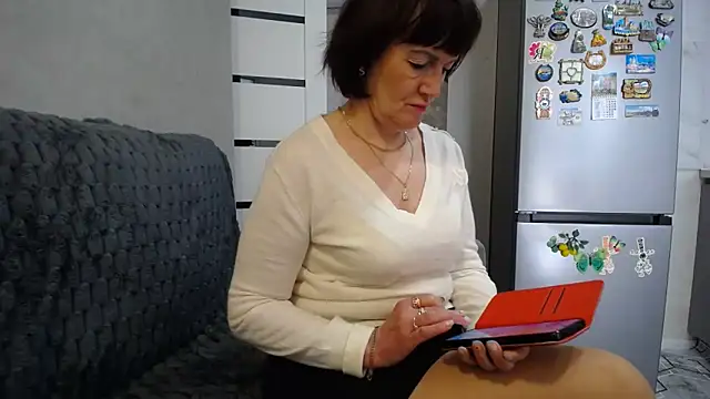 Hot-Tina Live XXX Chat