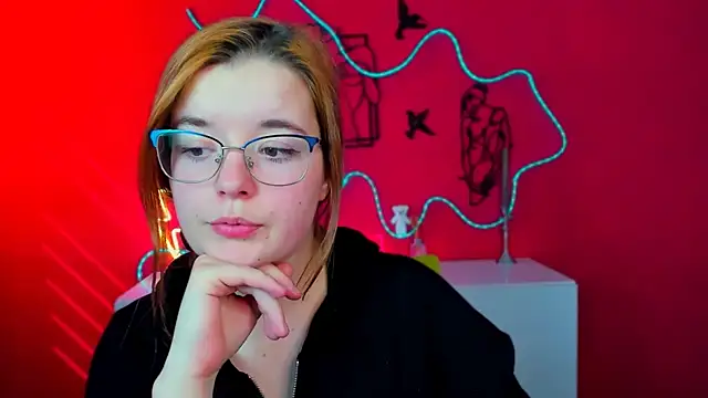 Chatroom XXX en direct de nika-still