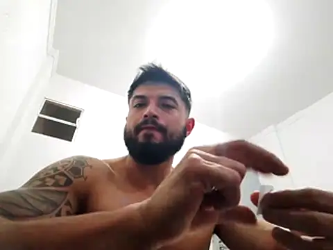 goku010191 – webcam-show