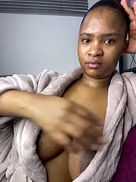 __Fifi Chat XXX in diretta