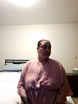 honeeyyy_pot's Webcam Show