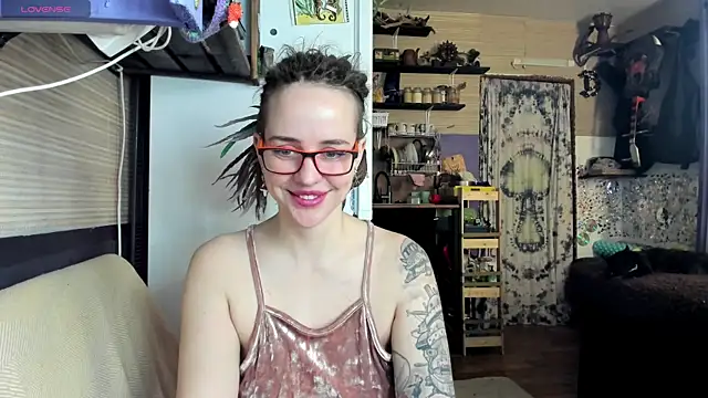 LisaFoxy_y élő XXX-chatje