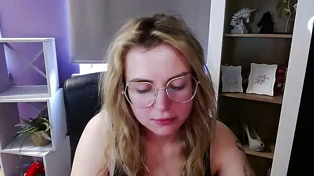 Zoey_Erotic 现场XXX聊天