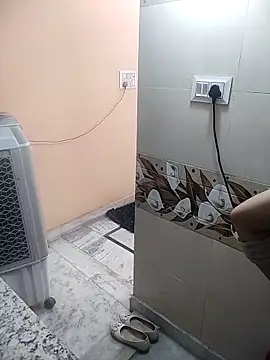 Rising_Queen Chat XXX in diretta