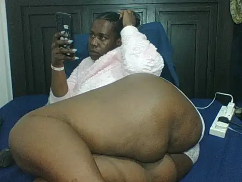 SexyTirries13 Adlı Modelin Canlı XXX Sohbeti