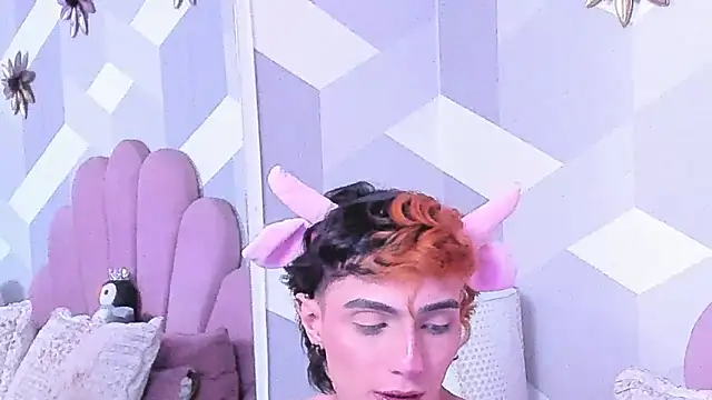 KylieMonnettn Webbikameraesitys