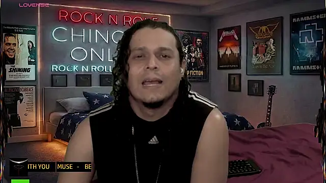 Pokazy przed kamerką – chino_roz