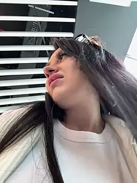 Wet__Bunny Pertunjukan Webcam