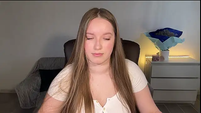 EvaMaddison Adlı Modelin Canlı XXX Sohbeti