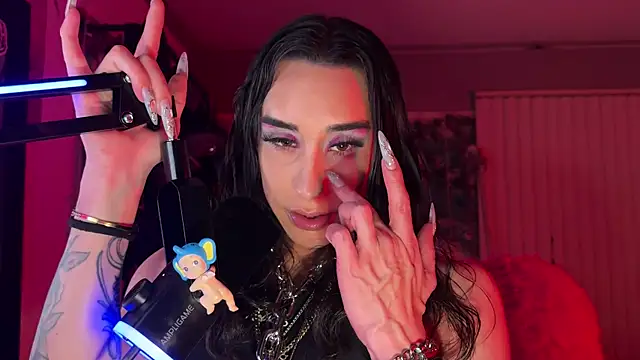 xoFrankie: διαδικτυακό σόου στην κάμερα