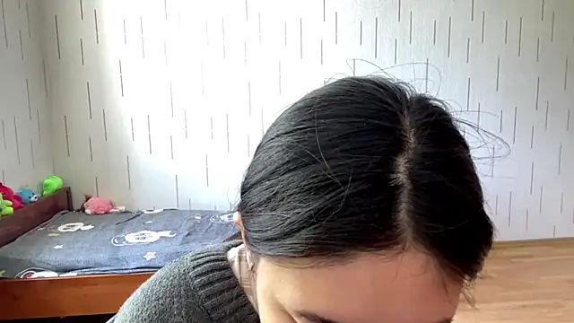 YourMiIa 在線直播表演