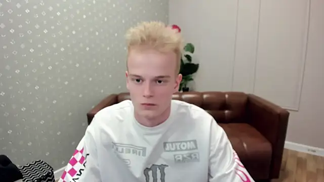 Živý XXX chat Dattouz