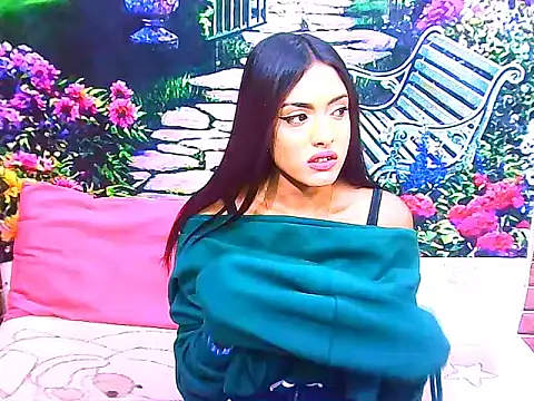 IndianPretty14u2Luv Live XXX-chat