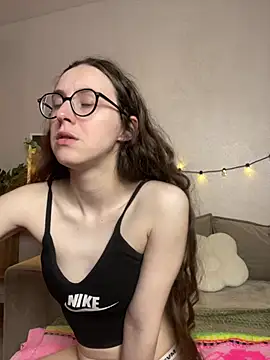 MartiniiSelenna's Live XXX Chat