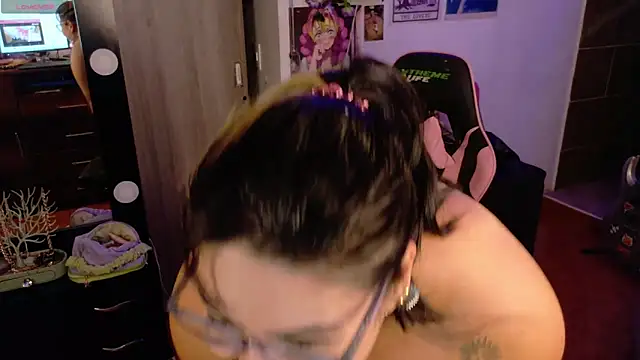 mollyshake1: онлайн-секс-чат