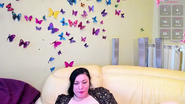 Chat +18 de MilfDomina6_9 ao vivo