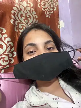 Sandhya_77's Live XXX Chat