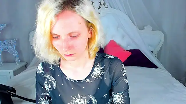 LikiLipsn Live XXX chat