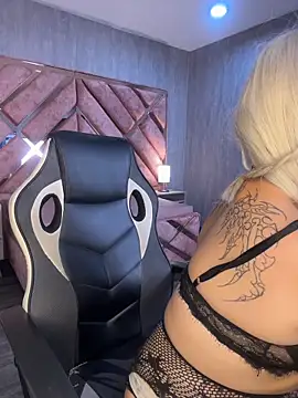 lya_nekko_'s Live XXX Chat