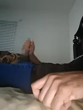 bigboytoy912: онлайн-секс-чат