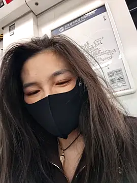 yinyin326 即時 XXX 聊天