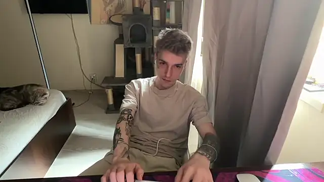 XXX chat uživo modela davesinner