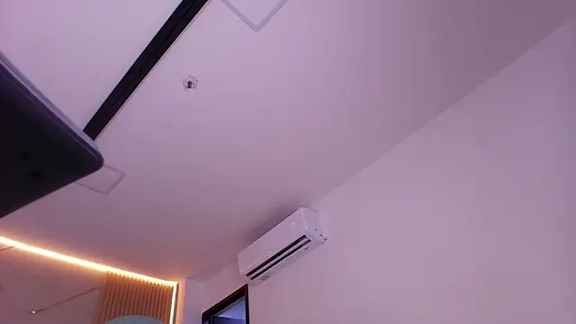 Онлайн чат XXX mister_miike