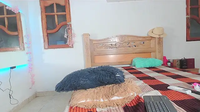 Chat +18 de bratz_glloe ao vivo