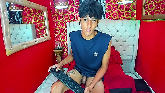 straightyoungpein – Live XXX-chat