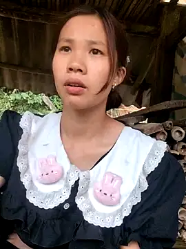 mit0-77's Live XXX Chat