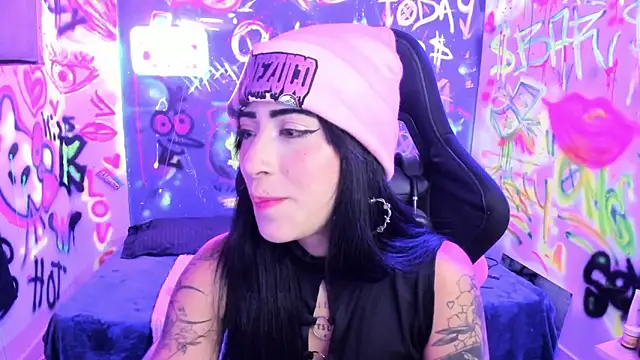 chaymae_nah_'s Live XXX Chat