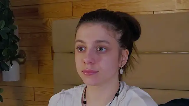 Eileen_Elfie Chat XXX in diretta