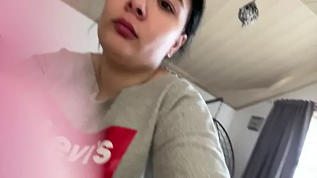 Živý XXX chat MarcieAdjei