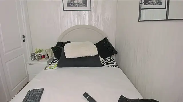 boobies4fun live XXX chat