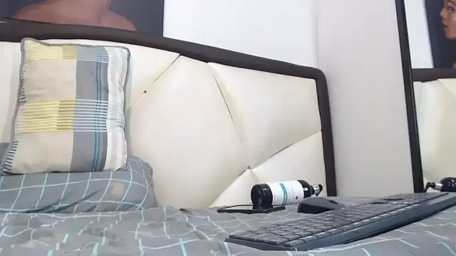 Channel_Mills: онлайн-секс-чат