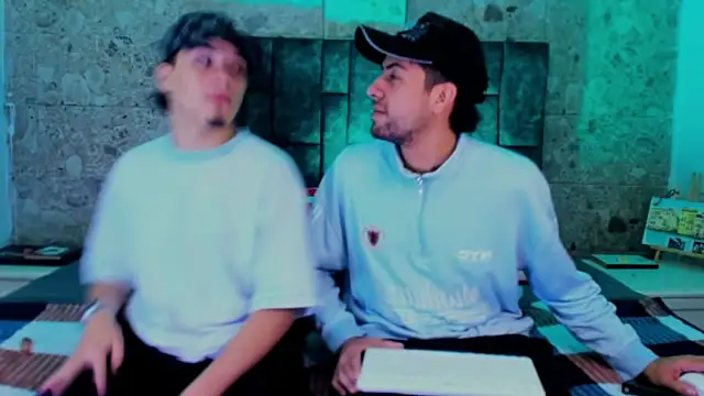 alex_and_christhoper – webcam-show