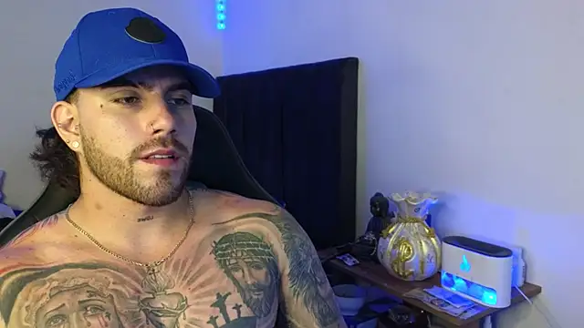 Ades_Lowe 在線直播表演