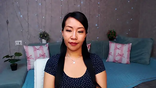 LiaPak Live XXX-chat