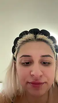 Kylie_One Webcam show