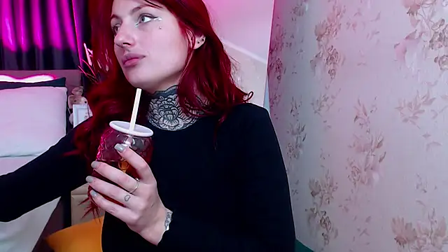 Nina_Blum_ 现场XXX聊天