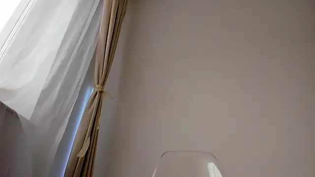 angeloflovee Adlı Modelin Canlı XXX Sohbeti