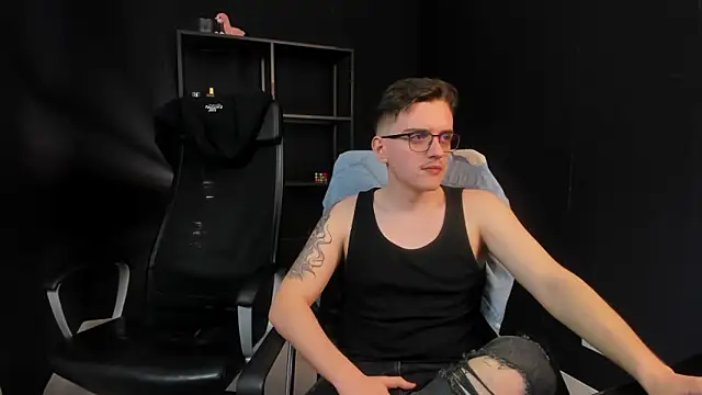 Chat XXX ao vivo de FelixStarkk