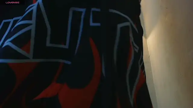 Chatroom XXX en direct de TROY_KIRK