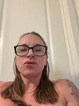 blackwidowlaced's Webcam Show