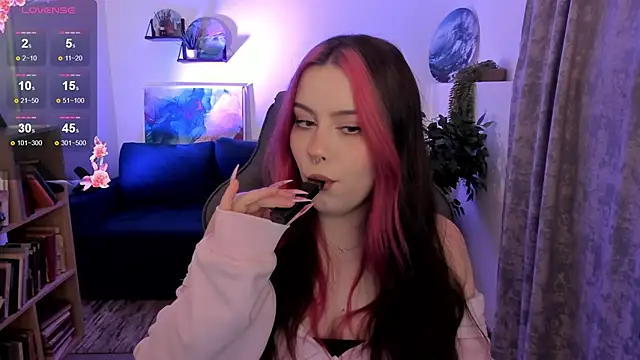 CoraMiel Live XXX Chat