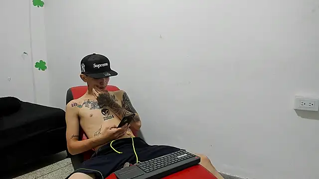 Вебкам-шоу StraightBoy_Nick